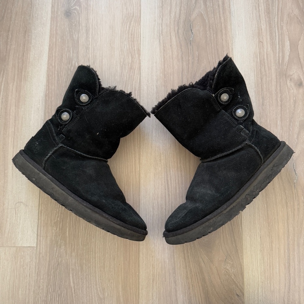 UGG Black Bailey Button II Sheepskin Boots - Cozy & Classic